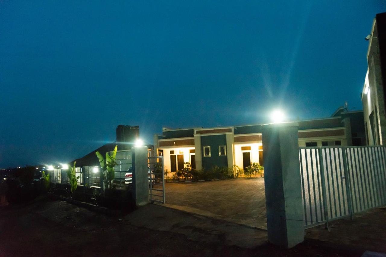 Avisha Town Hotel キガリ エクステリア 写真