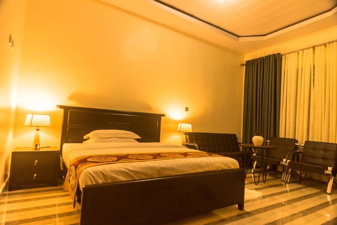 Avisha Town Hotel キガリ エクステリア 写真