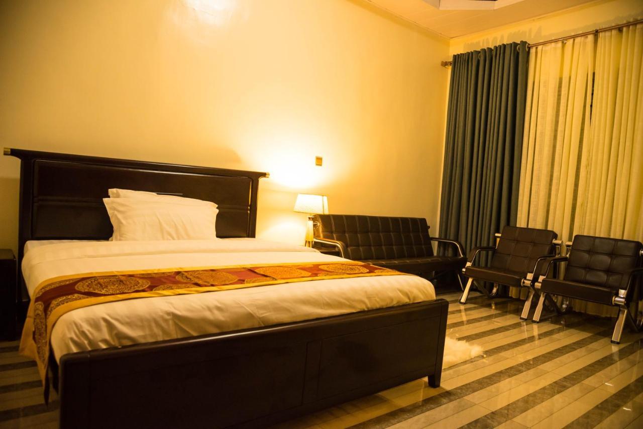 Avisha Town Hotel キガリ エクステリア 写真