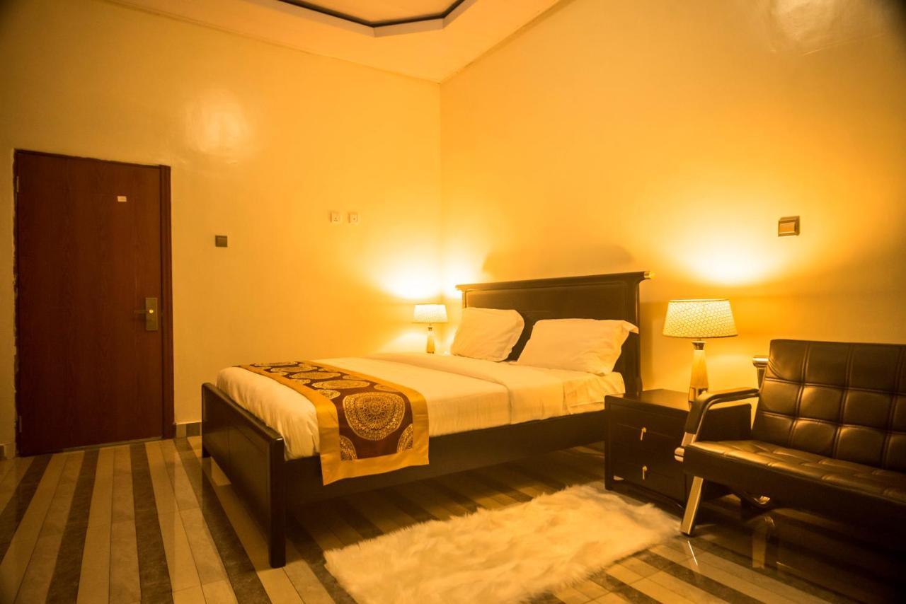 Avisha Town Hotel キガリ エクステリア 写真